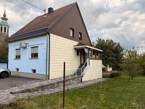 Bild 3 - 6 Zimmer Einfamilienhaus in Lebach