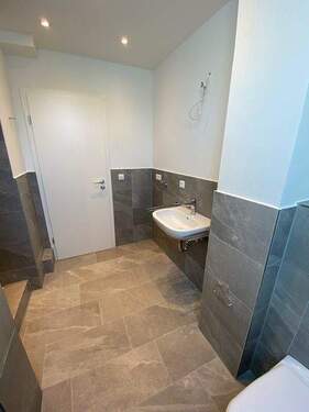 Badezimmer.JPG - 