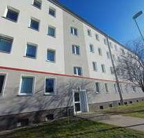 Schöne Familiengerechte Vierraumwohnung - Erstbezug nach Sanierung - 3. OG links - Merseburg