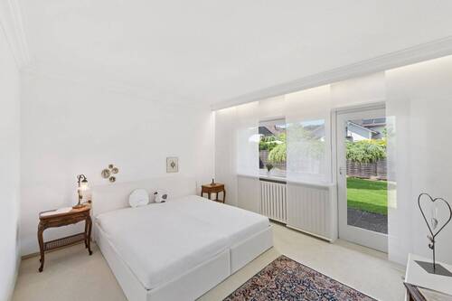 Schlafraum mit Terrasse und Gartenzugang - 