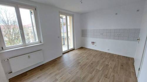 Große Küche - Toller Ausblick auf das Theater, 3-R-Wohnung mit Balkon im 2.OG