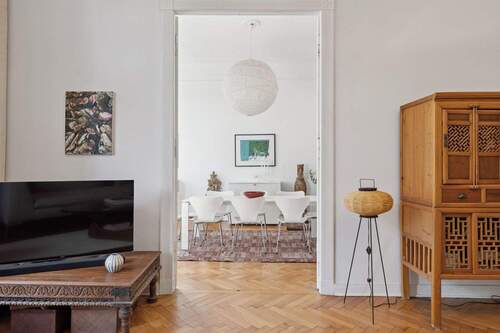 Wohnzimmer - 5 Zimmer Etagenwohnung zum Kaufen in Berlin