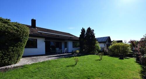 Außenaufnahme - 6 Zimmer Bungalow zum Kaufen in Ansbach