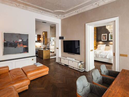 Weitere Ansicht Wohnzimmer mit Zugang zum Schlafzimmer - 3 Zimmer Etagenwohnung in Berlin
