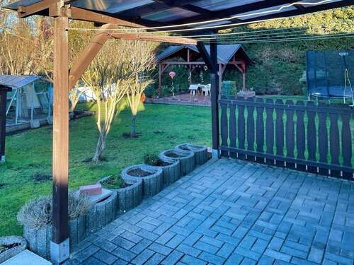 Überdachte Sitzecke - 