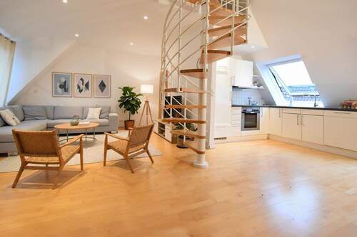 Wohnbereich mit Küche - 1 Zimmer Etagenwohnung zum Kaufen in Speyer