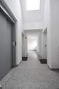 Hausflur mit Aufzug - 