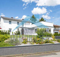 Modernes und großzügiges Einfamilienhaus mit Wintergarten, Dachterrasse und Garage in Ahnatal!