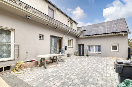 Hof - Mehrfamilienhaus, Wohnhaus mit 253,00 m² in Durmersheim zum Kaufen