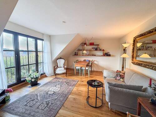 Wohnbereich - 3 Zimmer Etagenwohnung in Neustadt