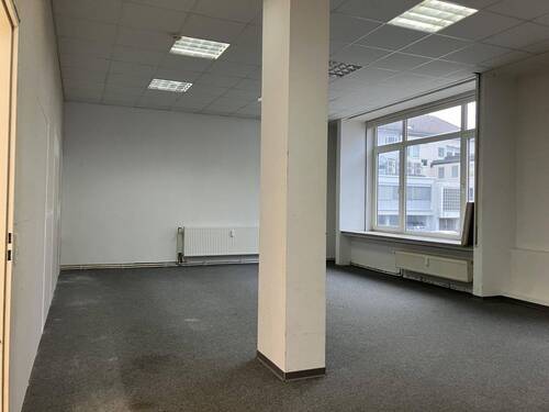 derzeit abgetrennter hinterer Bereich (Leichtbauwand) - 