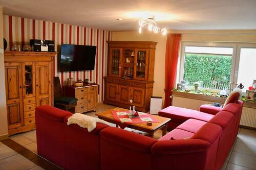 Wohnzimmer - Einfamilienhaus mit 108,30 m&sup2; in Burg zum Kaufen