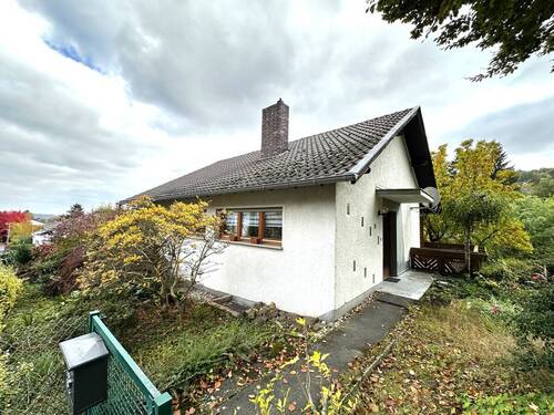Ein schöner Empfang … - 4 Zimmer Einfamilienhaus zum Kaufen in Königswinter