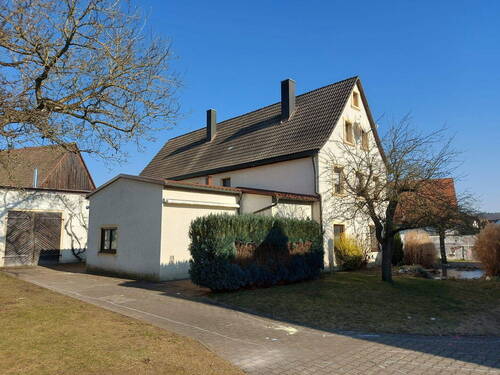 Hausansicht Süd/West - 1 Zimmer Mehrfamilienhaus, Wohnhaus in Kleinsendelbach
