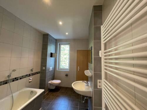 Badezimmer.jpg - WG in Uni-Nähe mit Balkon und Blick ins Grüne