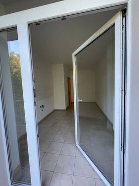 Küche vom Balkon aus.jpg - 