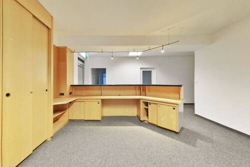 Empfang - Büro mit 401,00 m&sup2; in Duisburg zur Miete
