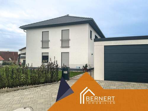 Seitenansicht - 5 Zimmer Einfamilienhaus in Wachenroth