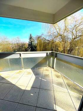 Loggia Osten Schlafzimmer - *** Dortmunder Süden: 4-Zimmerwohnung mit 2 Balkonen und Aufzug, Erbbaurecht ***