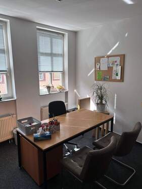 Raum 1 - 5 Zimmer Büro zur Miete in Zschopau