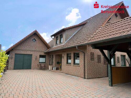 Hofauffahrt - Einfamilienhaus mit 175,00 m&sup2; in Eggermühlen zum Kaufen