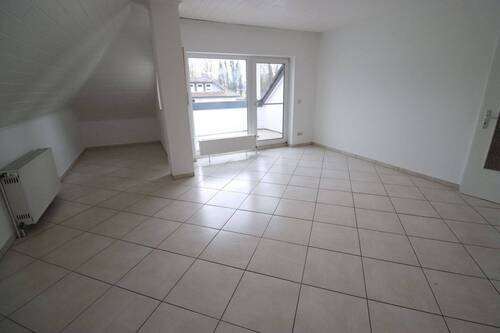 Wohnzimmer 3 - Etagenwohnung mit 87,00 m² in Bad Rothenfelde zur Miete