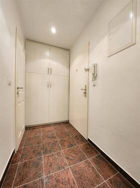 Diele / Flur mit EInbauschrank - 