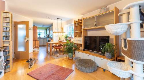 offener Wohn--Ess--Küchenbereich - 4 Zimmer Reihenendhaus in Stuhr