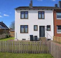 Wohnen im Grünen: Gepflegtes Reihenendhaus in bester Lage von Wendeburg