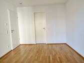 Schlafzimmer Ansicht 2 - 