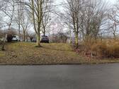 gegenüberliegender Parkplatz - 