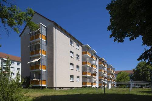 Bild 1 - Schöne 3-Raum-WE * Balkon * ruhige Lage * bezugsfertig