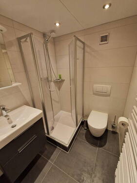Duschbad Einliegerwohnung EG - 
