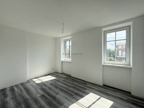 Kinderzimmer - Frisch sanierte 3-Raum-Wohnung im 2. Obergeschoss!