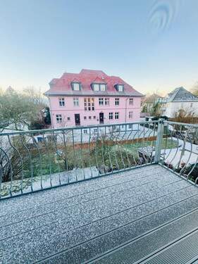 Balkonaussicht - 2 Zimmer Etagenwohnung zur Miete in Dessau-Roßlau