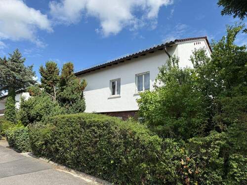 Ansicht - 6 Zimmer Einfamilienhaus zum Kaufen in Kitzingen