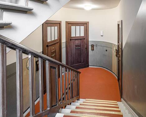 Saniertes Treppenhaus Cas2A - 4 Zimmer Etagenwohnung in Berlin