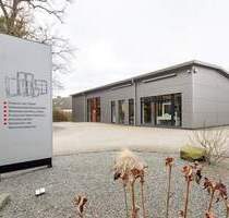 Modern leben und erfolgreich arbeiten - Stilvolles Wohnhaus mit vielseitiger Gewerbehalle- komplett vermietet- zu verkaufen - Oldenburg (Oldenburg) / Bürgerfelde