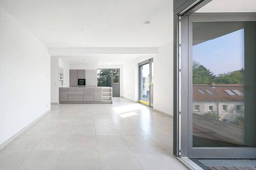 Bild 1 - Moderne Familienwohnung mit Loggia und Tiefgarage