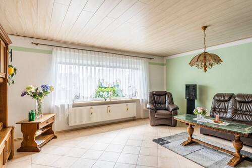 Wohnzimmer im EG - Einfamilienhaus mit 203,00 m&sup2; in Schwielowsee zum Kaufen