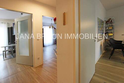 Flur - 3 Zimmer Etagenwohnung in Bernau