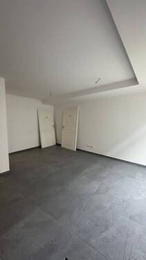 Ladenfläche - 4 Zimmer Reihenmittelhaus in Erfurt / Altstadt