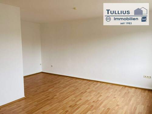 Wohnzimmer - 3 Zimmer Etagenwohnung in Essen