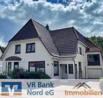 Potenzialobjekt: Mehrfamilienhaus mit freier Wohnung im Herzen von Sörup