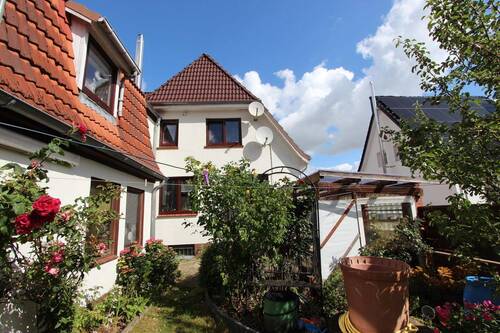 Gartenseite des Hauses - 