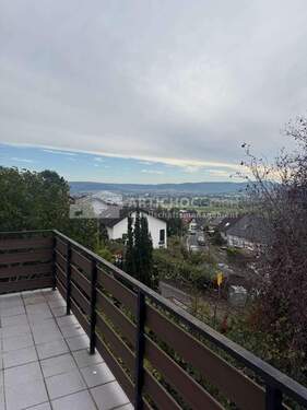 Ausblick-Balkon - Verwirklichen Sie Ihren Traum vom Eigenheim: Familienfreundliches Zuhause mit Weitblick