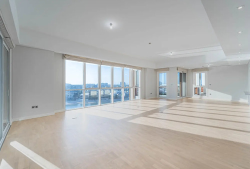 Bild 2 - 5 Zimmer Etagenwohnung zum Kaufen in Dubai