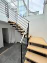 unten_Treppe_nach_oben_nah - 