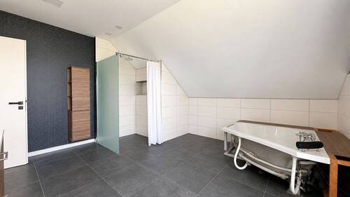 Badezimmer Haupthaus - 