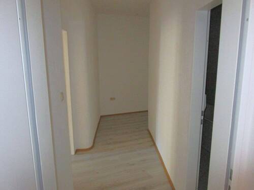 Flur - Etagenwohnung mit 74,00 m² in Nürnberg zur Miete